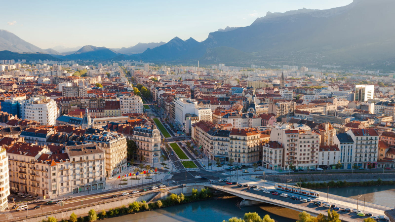 38 GRENOBLE PLEIN CENTRE – TABAC – Emplacem. PREMIUM – 22134